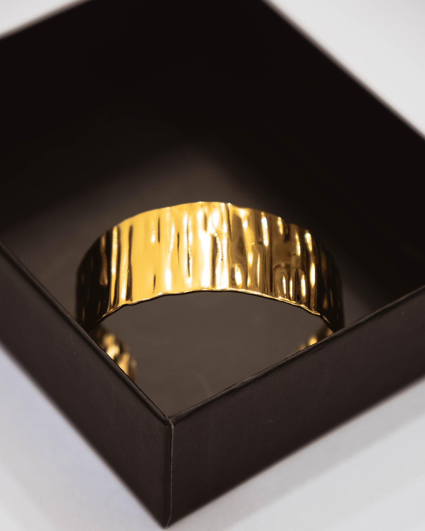 Aurora Cuff
