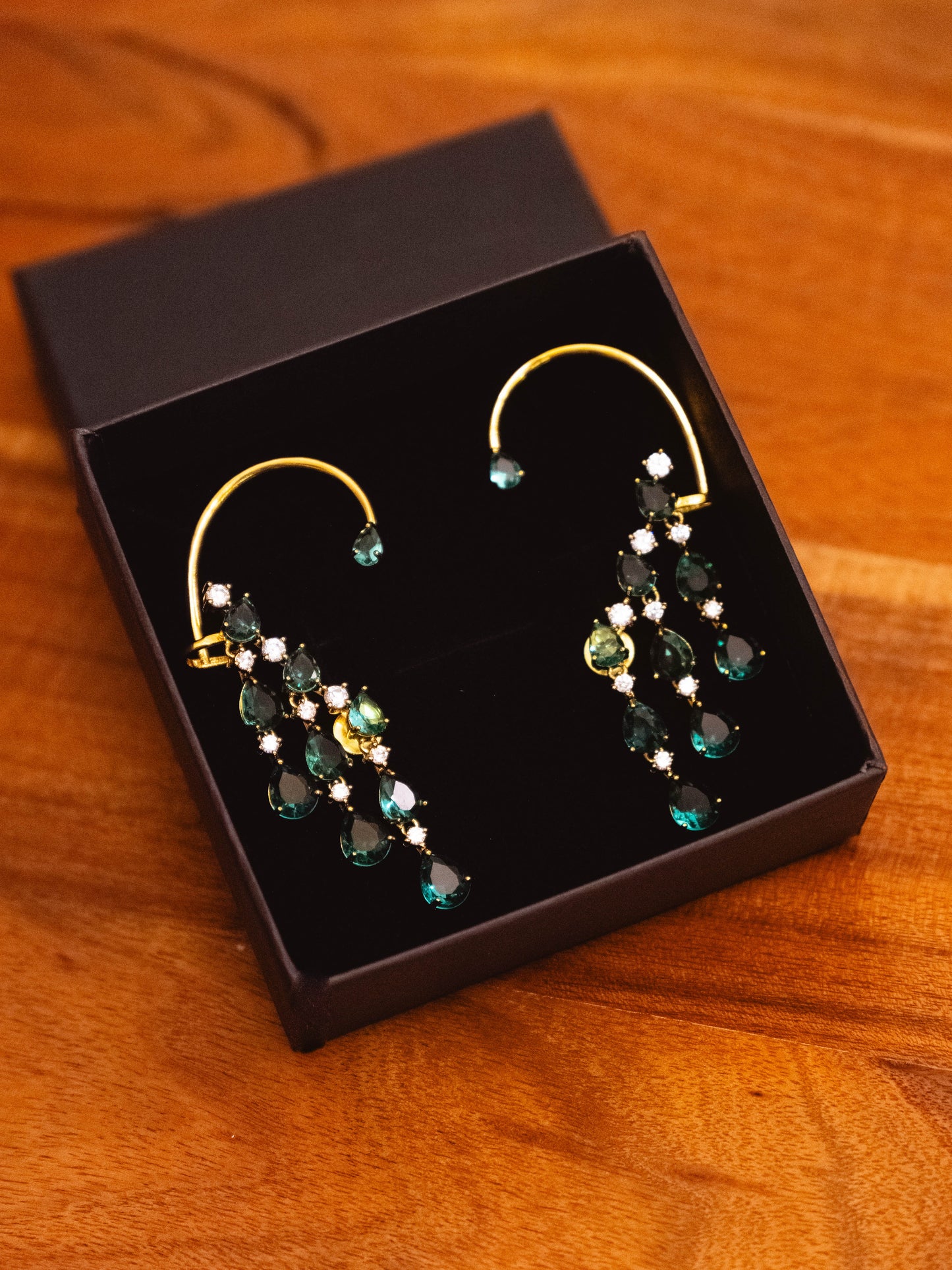Emerald Earcuff