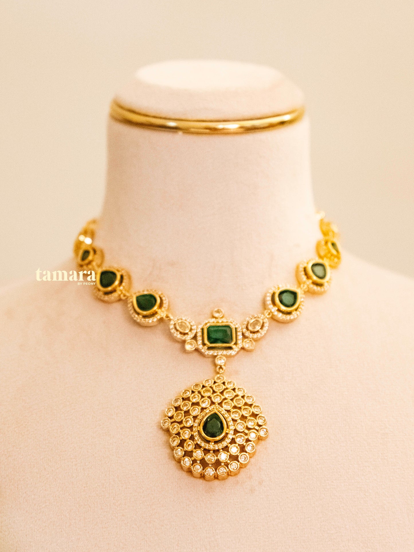 Royal Charm Necklace Set