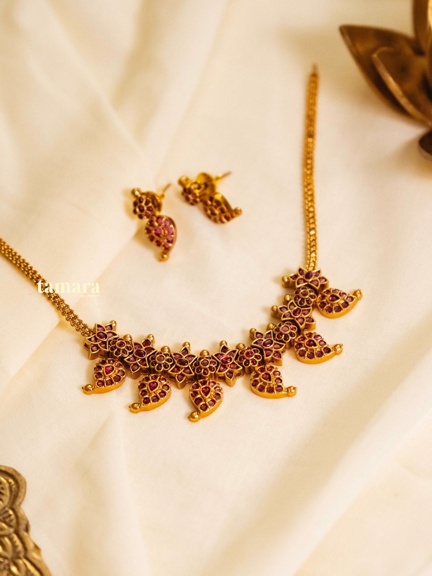 Mango Necklace Set