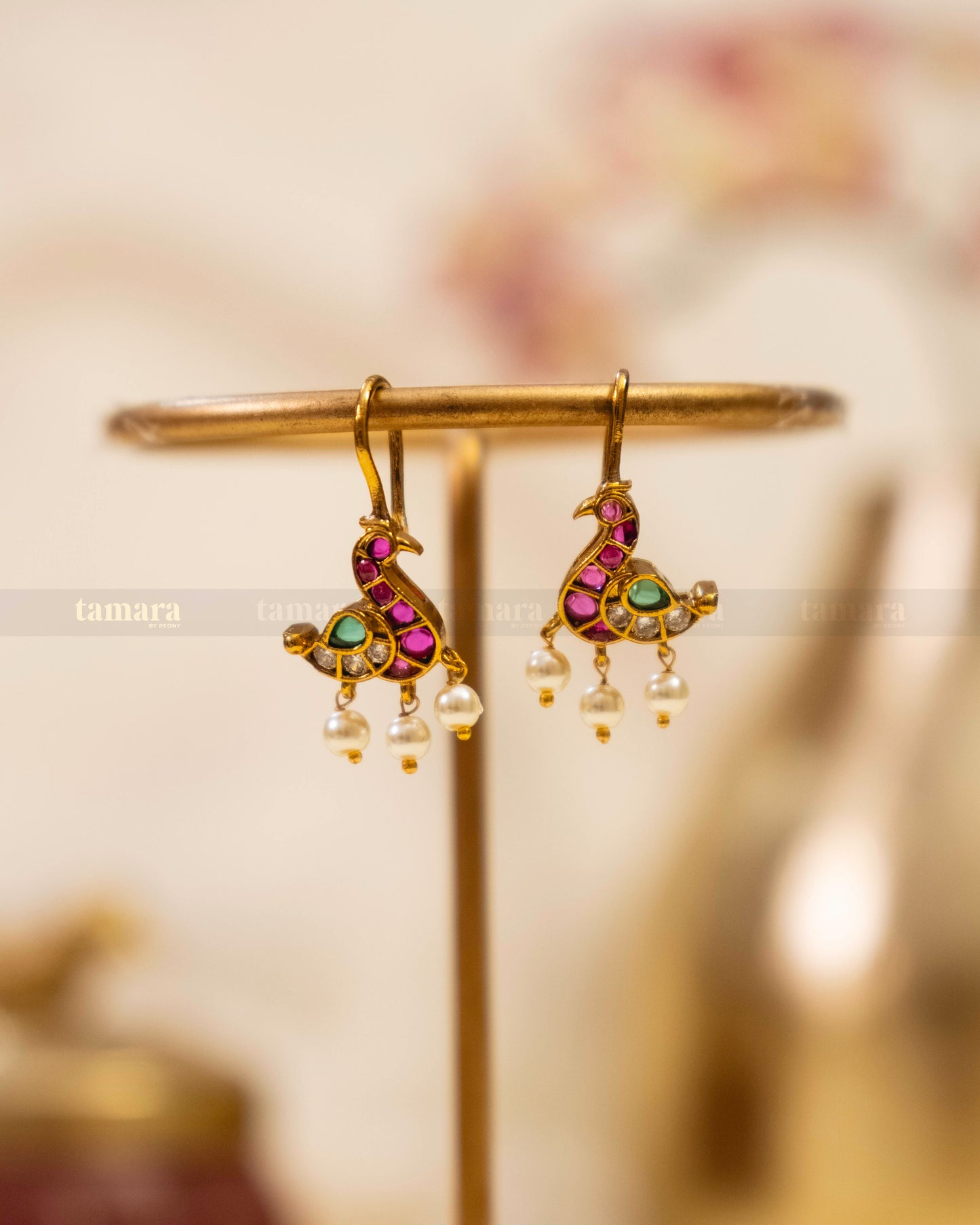 Hamsa Bugadi Press On Earring