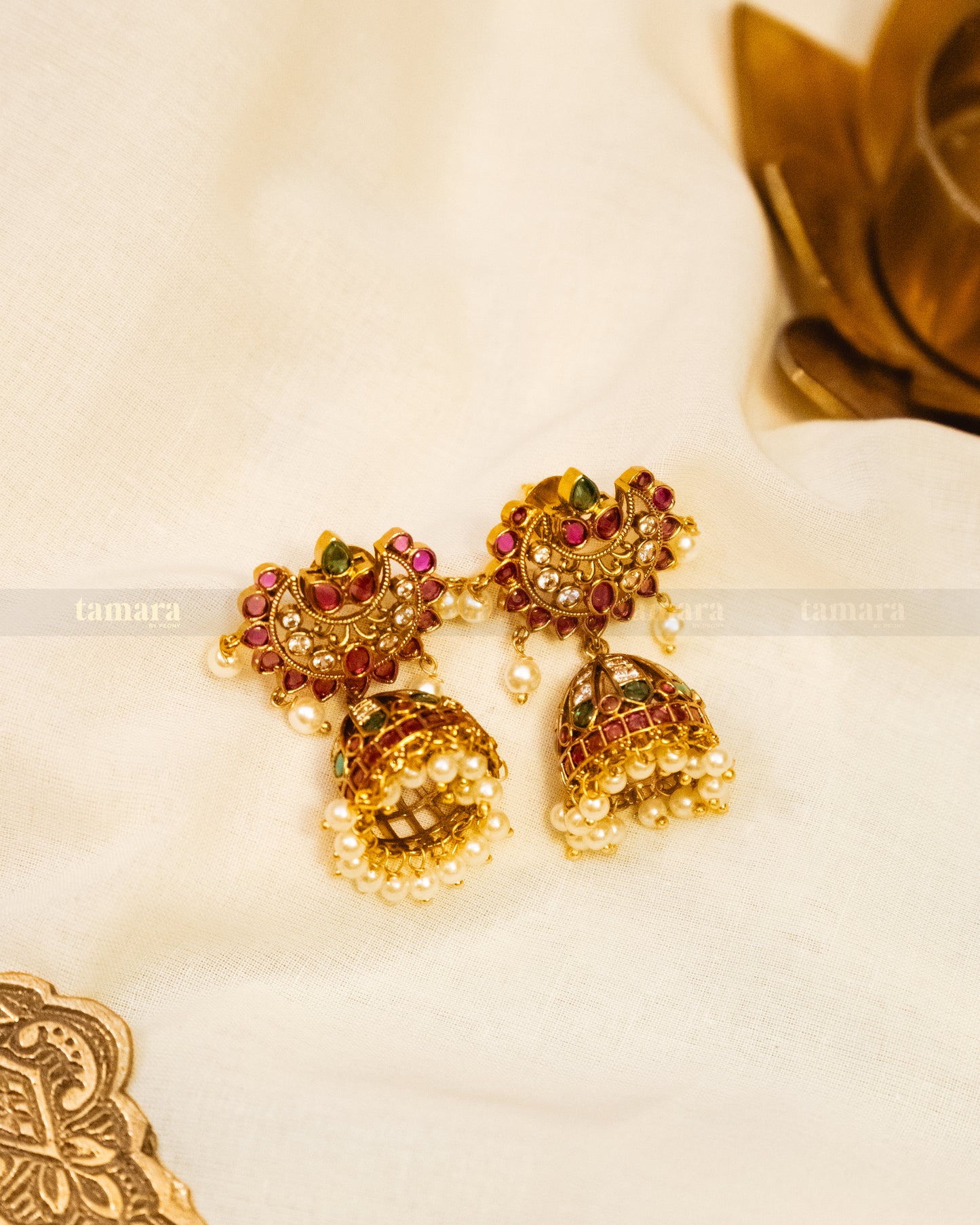 Crescent Premium Kemp Jhumka