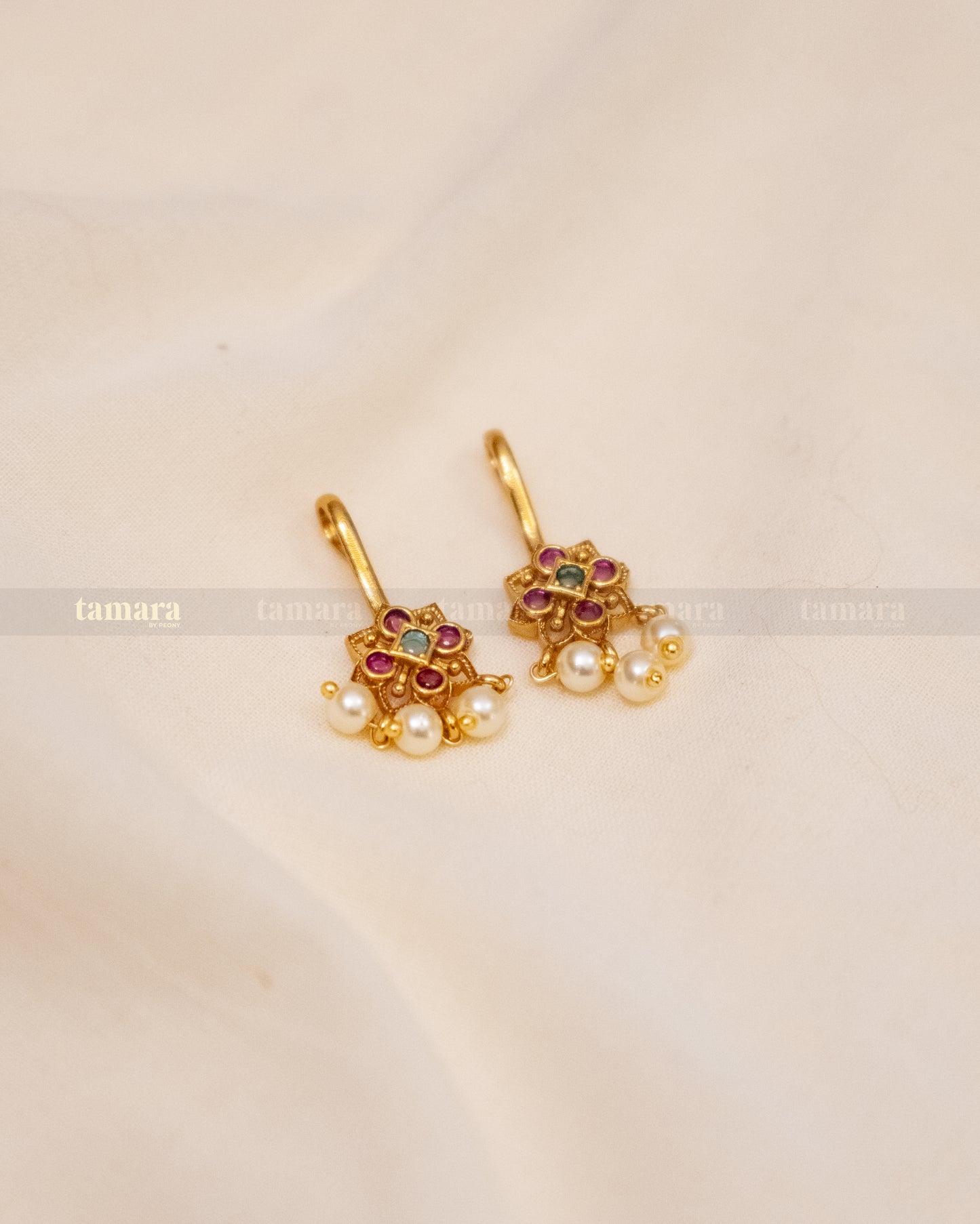 Raga Bugadi Press On Earring