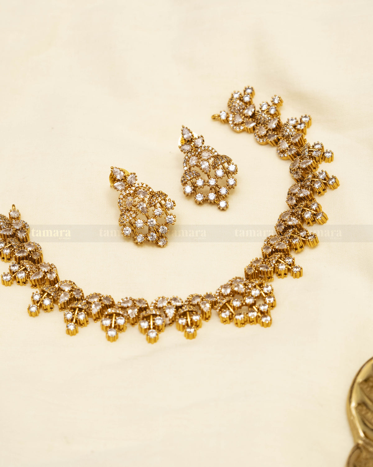 Studded Necklace Set - White