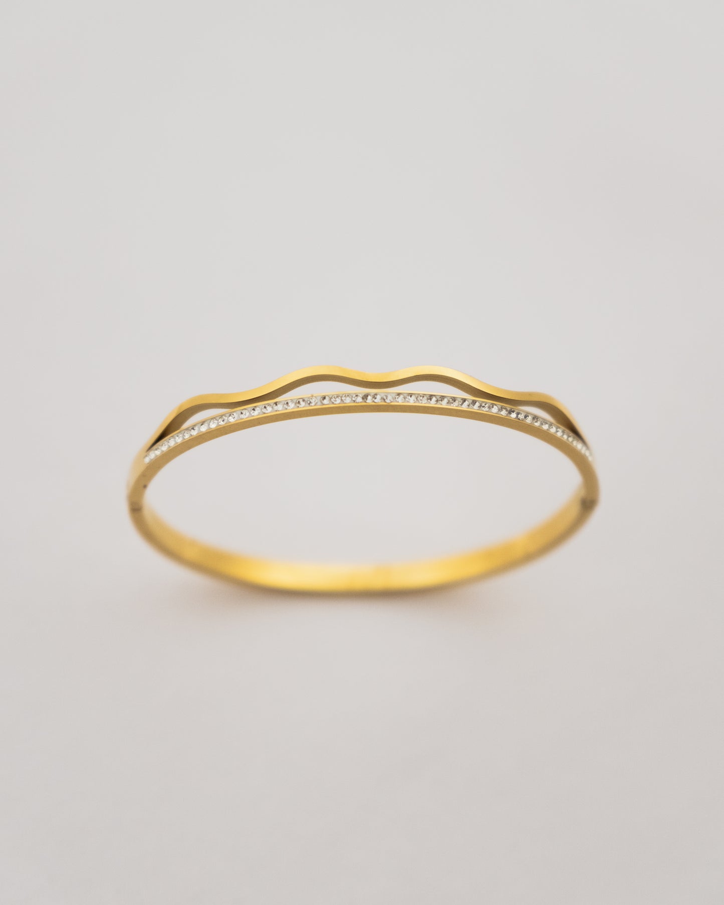 Studded Wavy Bracelet