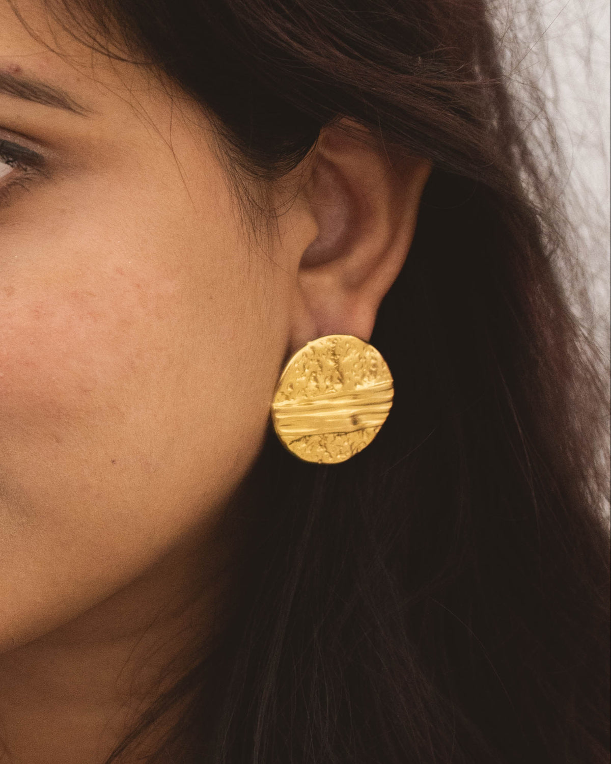 Golden Coin Stud