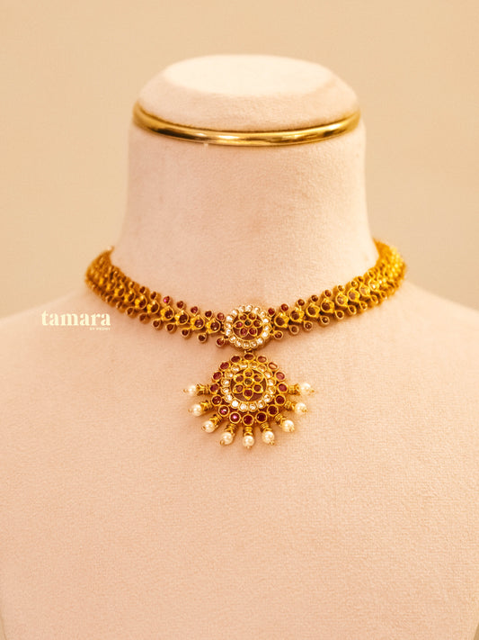 Surya Kemp Necklace Set