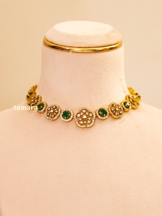 Ratna Necklace Set