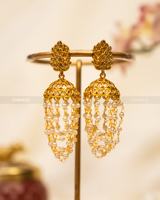 Saanvi Pearl String Jhumka