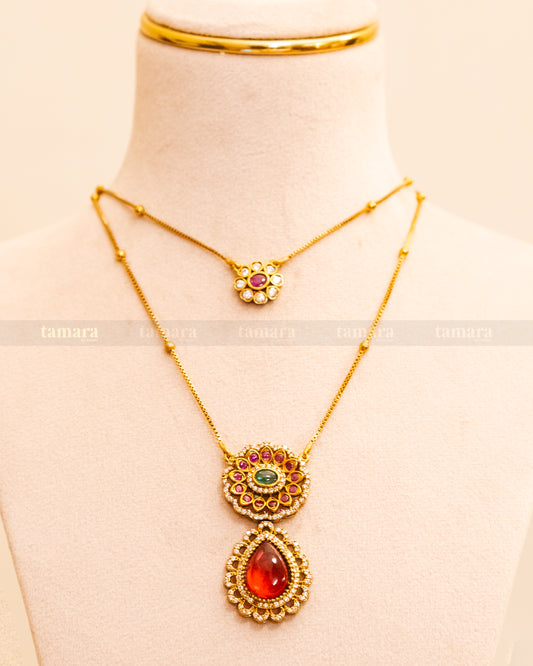 Floral Teardrop Necklace Set