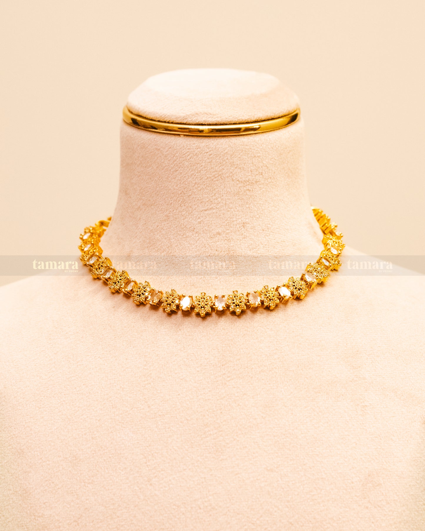 Ivory Bloom Necklace Set