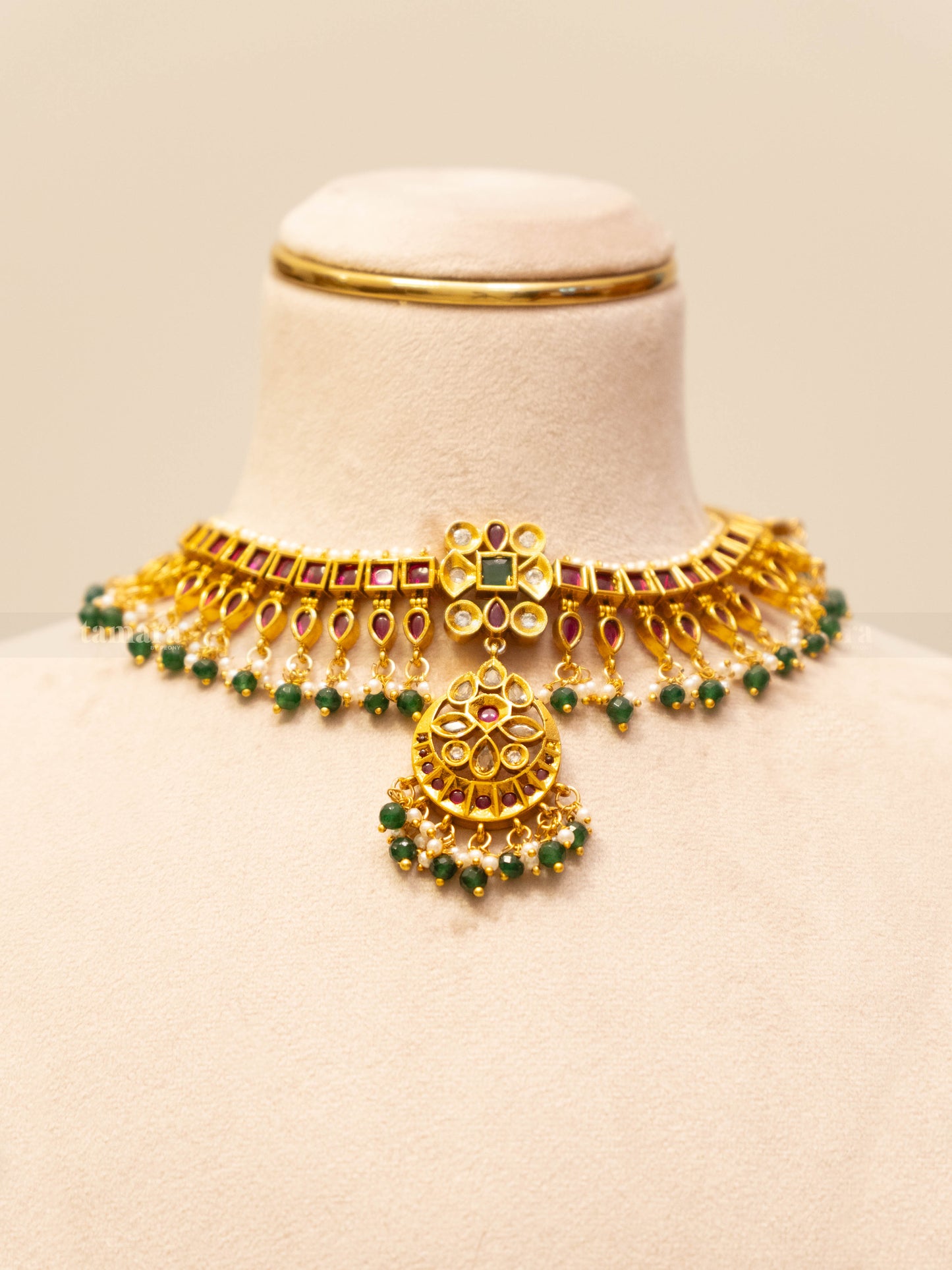 Kemp Floral Chand Necklace Set