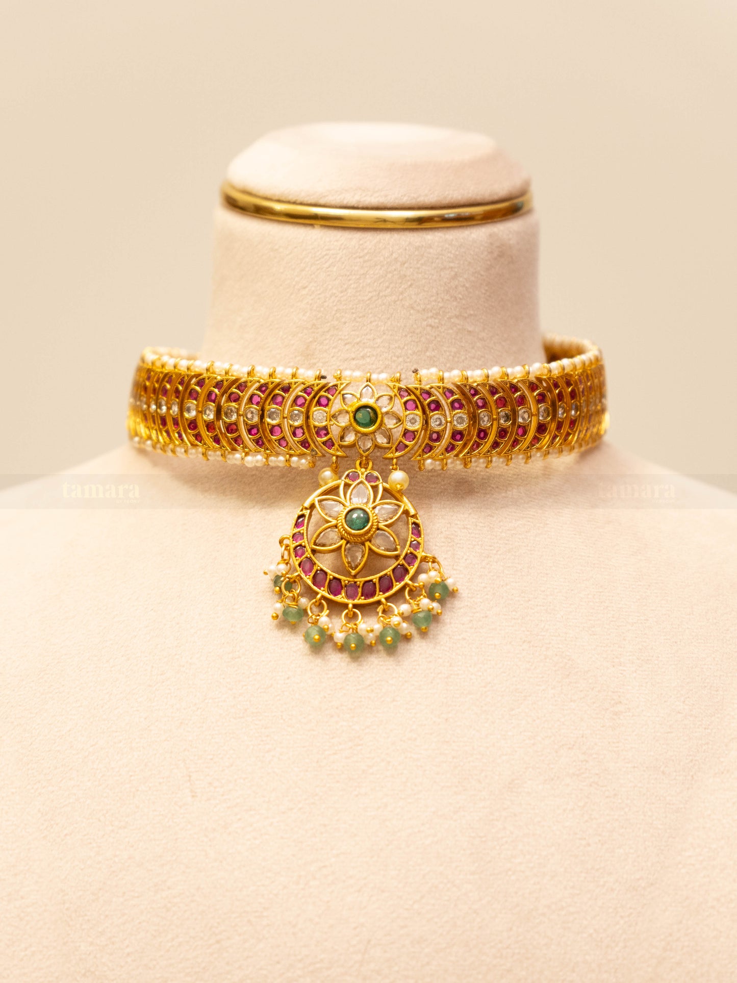 Kemp Chandbali Floral Choker Set with Removable Pendant