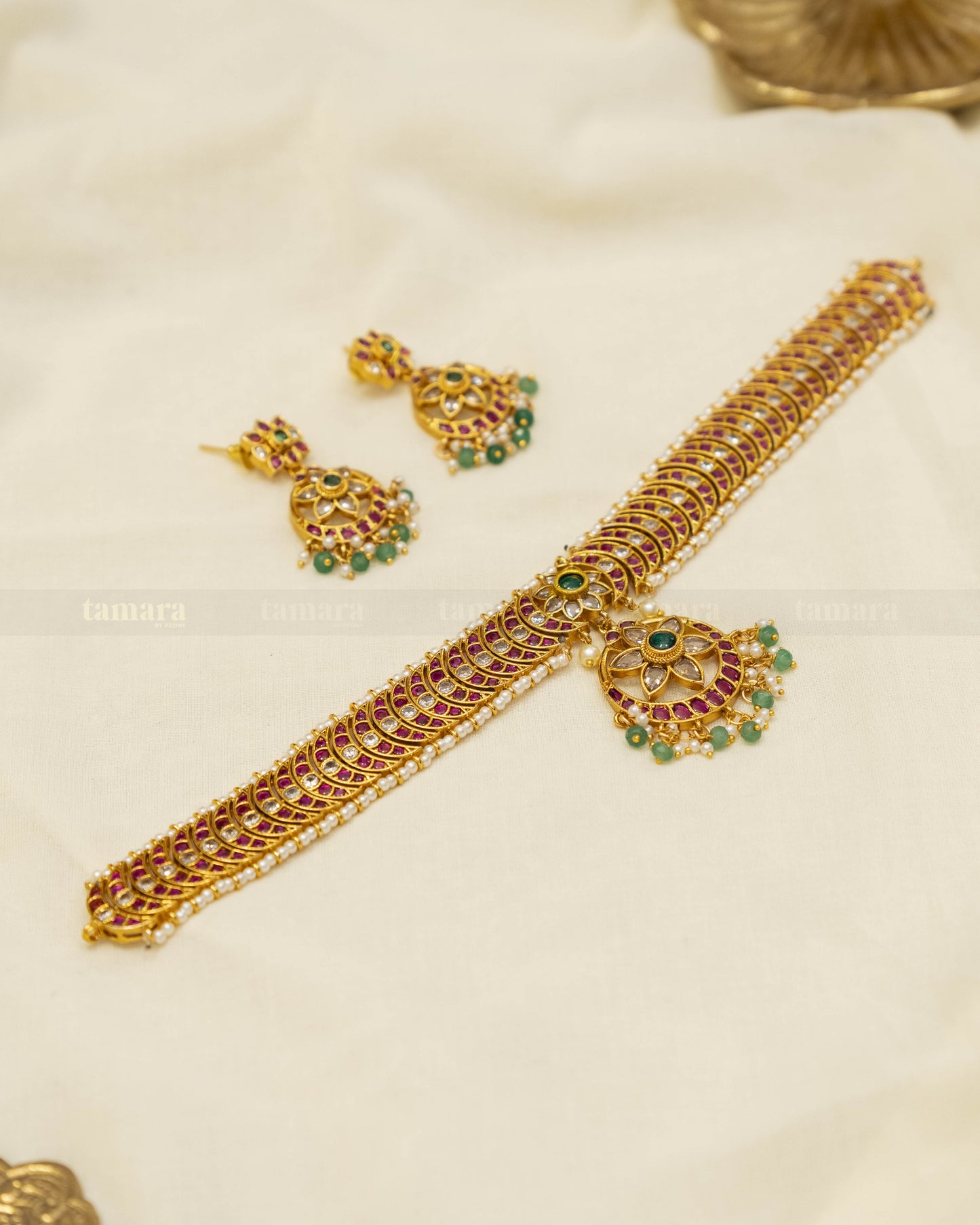 Kemp Chandbali Floral Choker Set with Removable Pendant