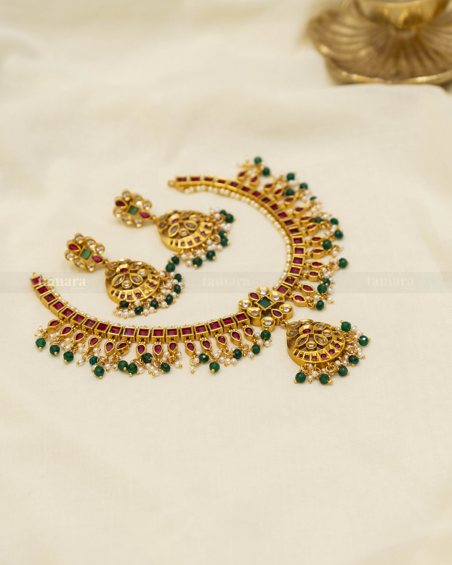 Kemp Floral Chand Necklace Set