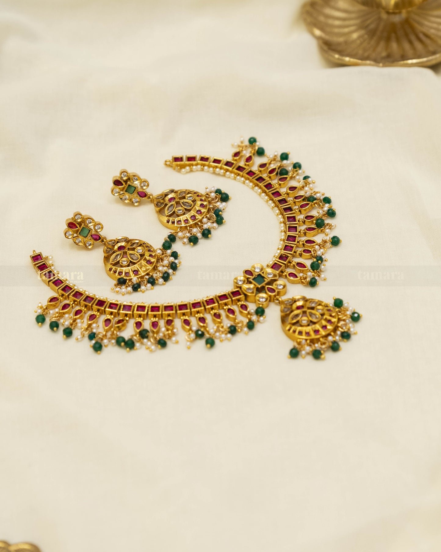 Kemp Floral Chand Necklace Set