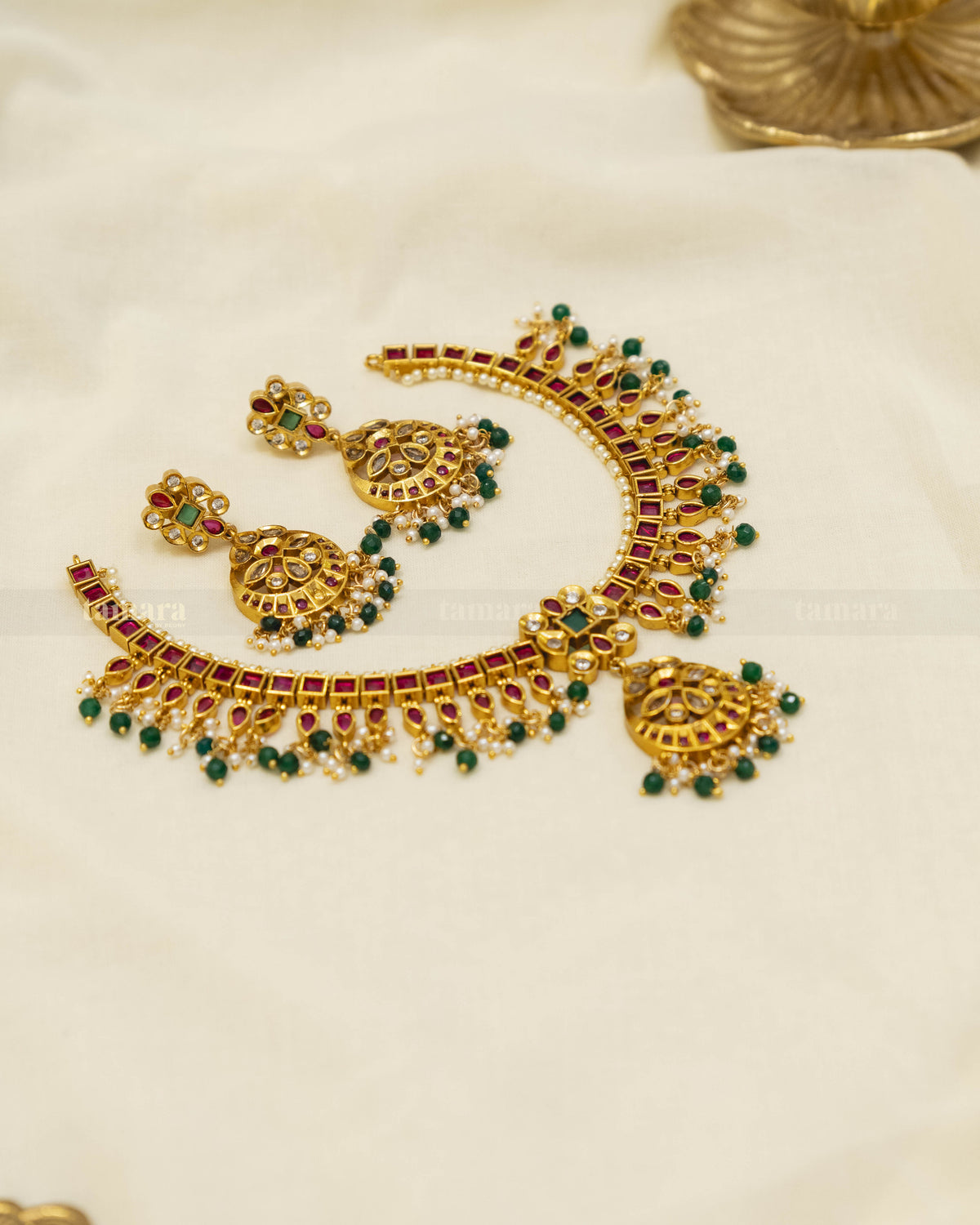Kemp Floral Chand Necklace Set