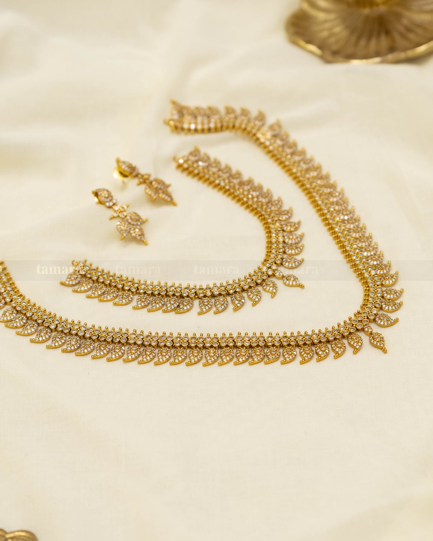 Mango Necklace Combo Set - White