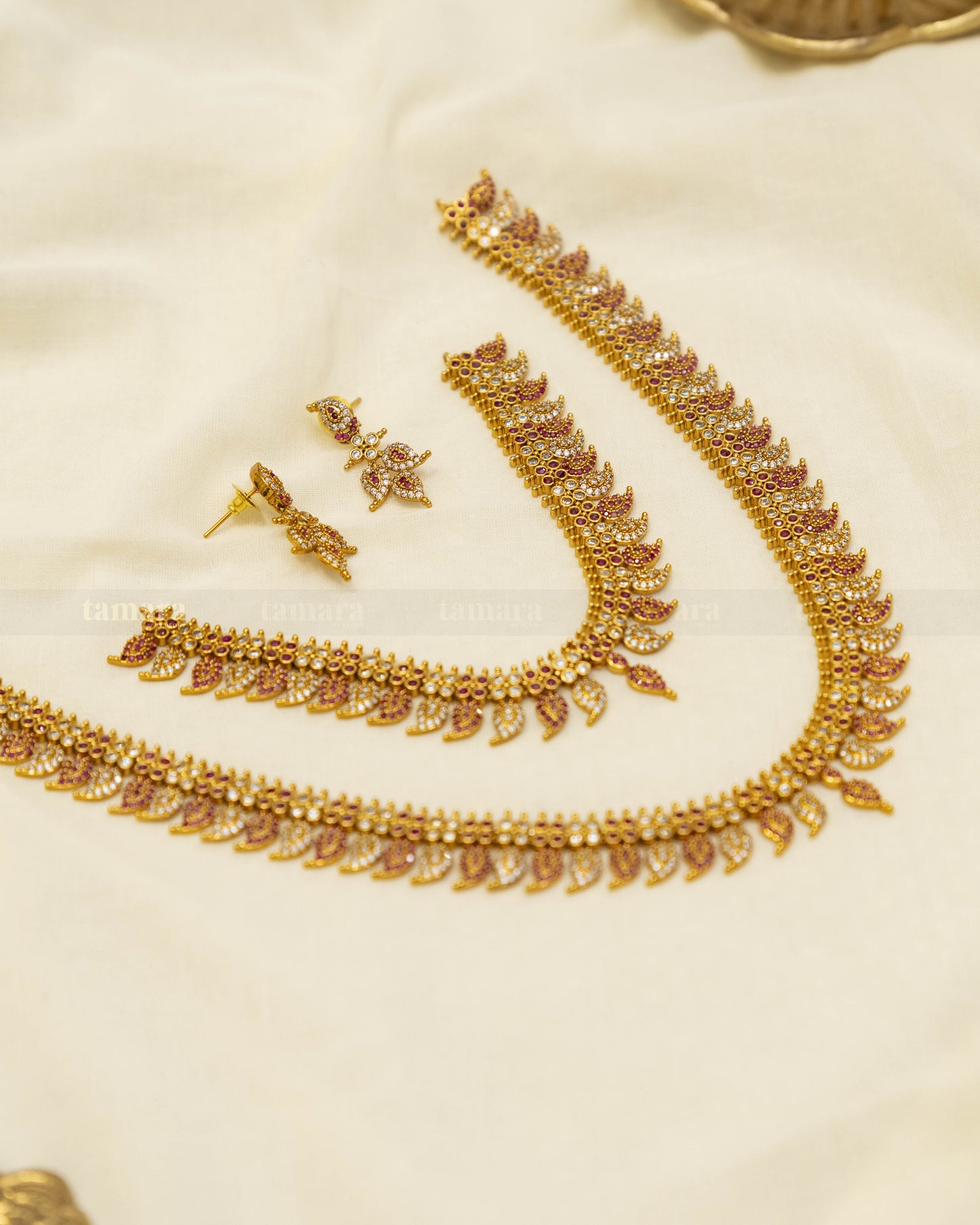 Mango Necklace Combo Set - Ruby & White