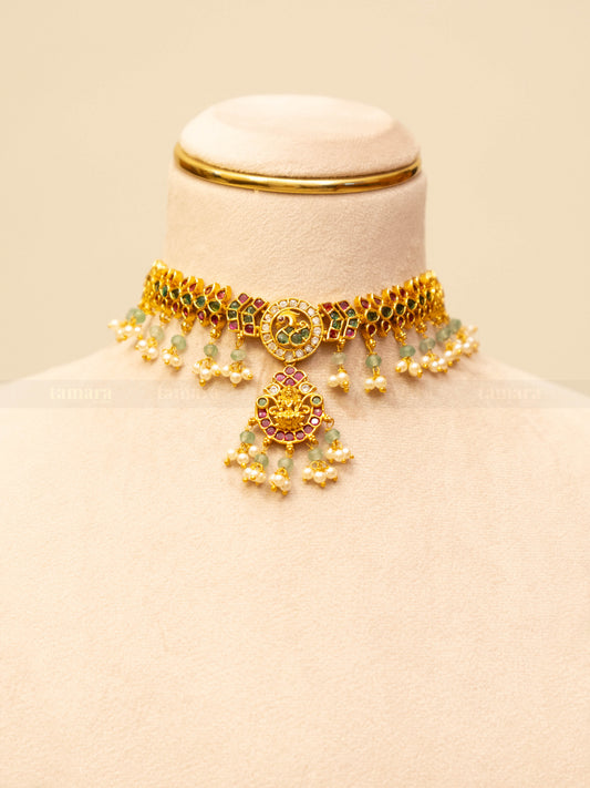 Kemp Petal Necklace Set