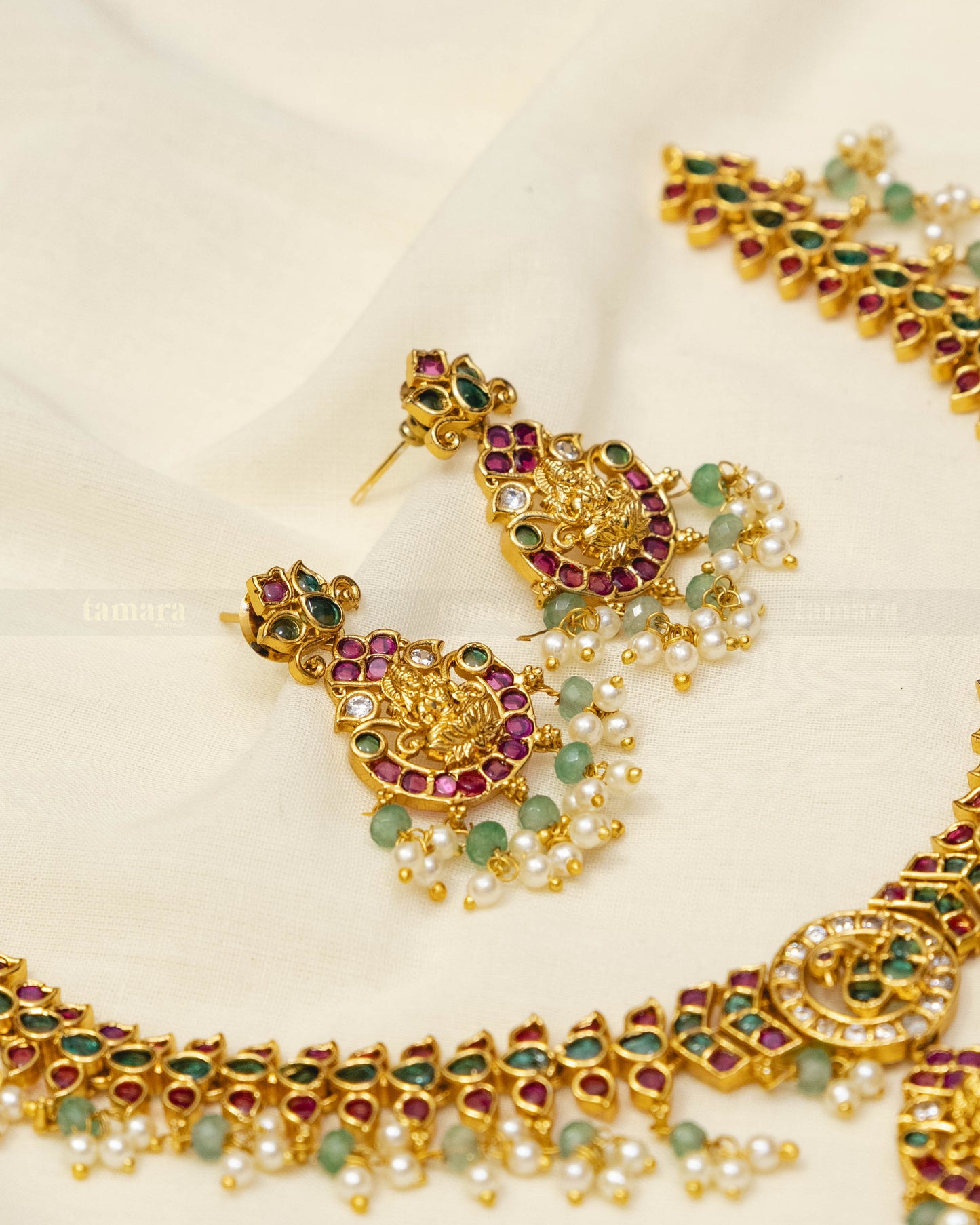 Kemp Petal Necklace Set