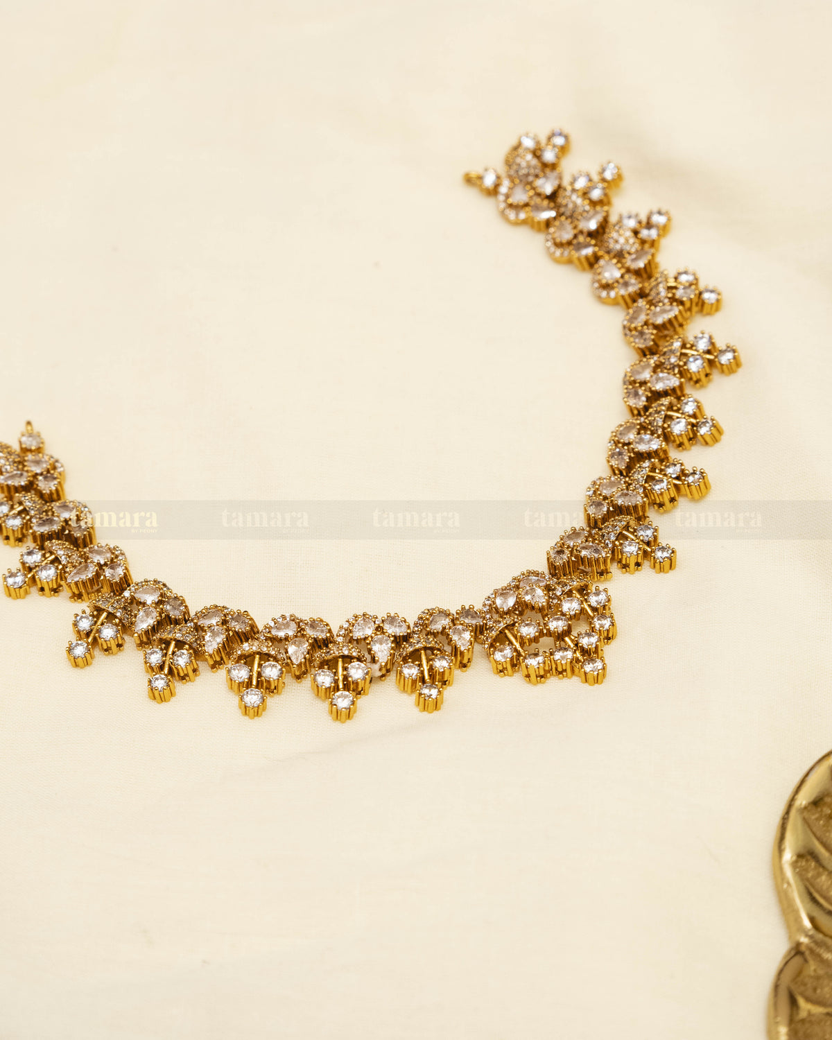 Studded Necklace Set - White