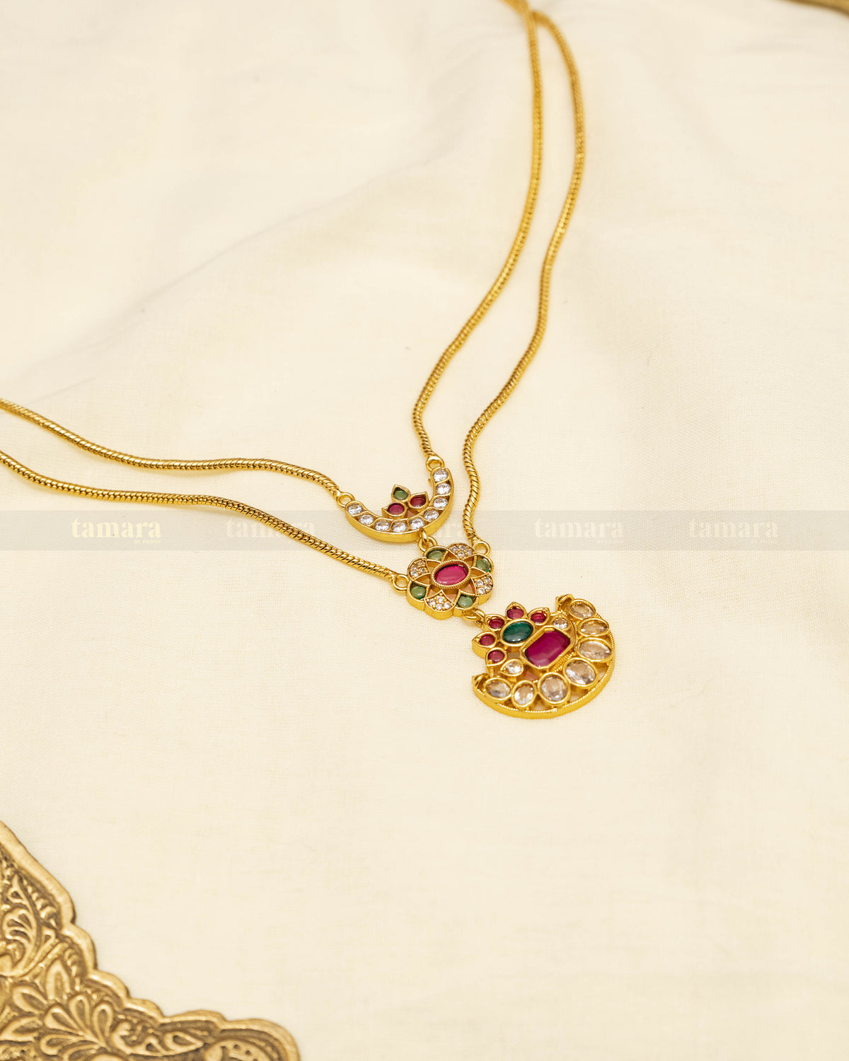 Chandra Layered Kemp Necklace Set