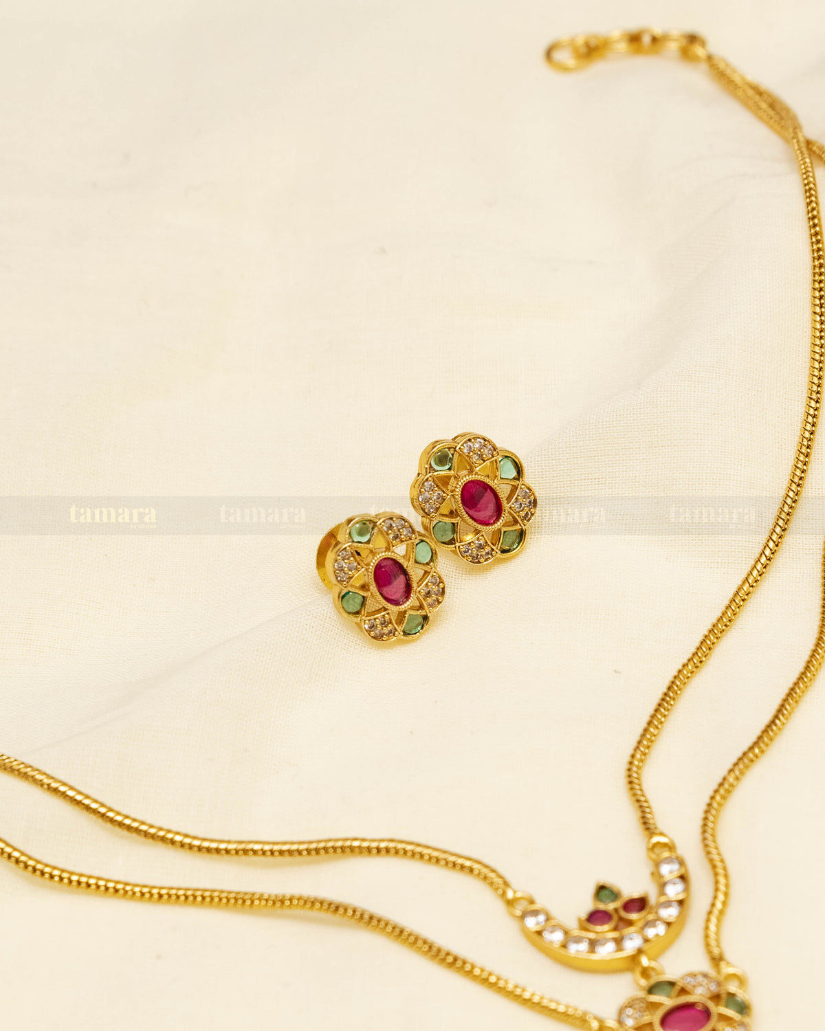 Chandra Layered Kemp Necklace Set