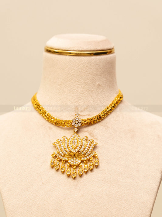 Studded Lotus Necklace Set