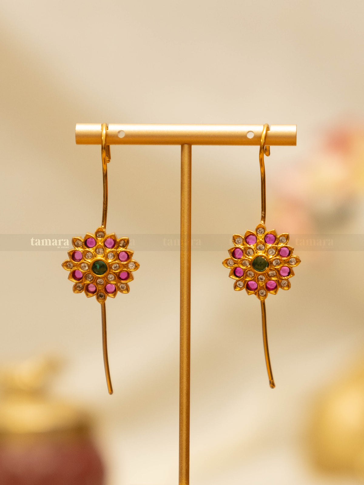 Padma Earcuff - Multicolor