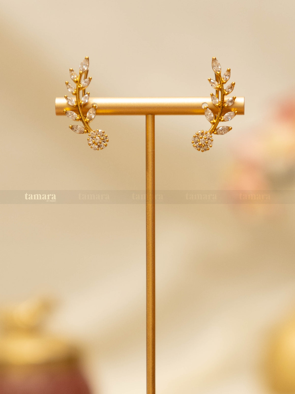 Studded Earcuff