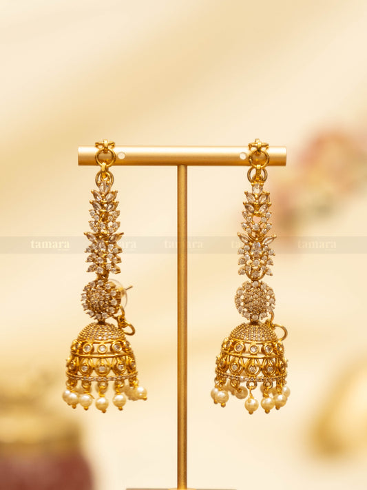 White Jhumka with Earchain