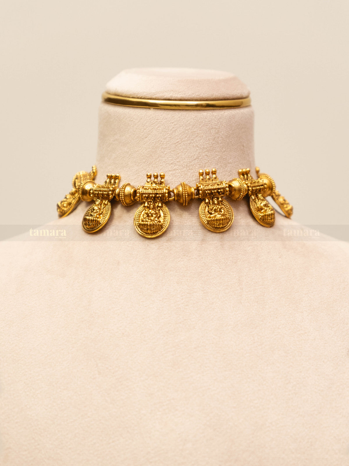 Aaradhya Necklace Set