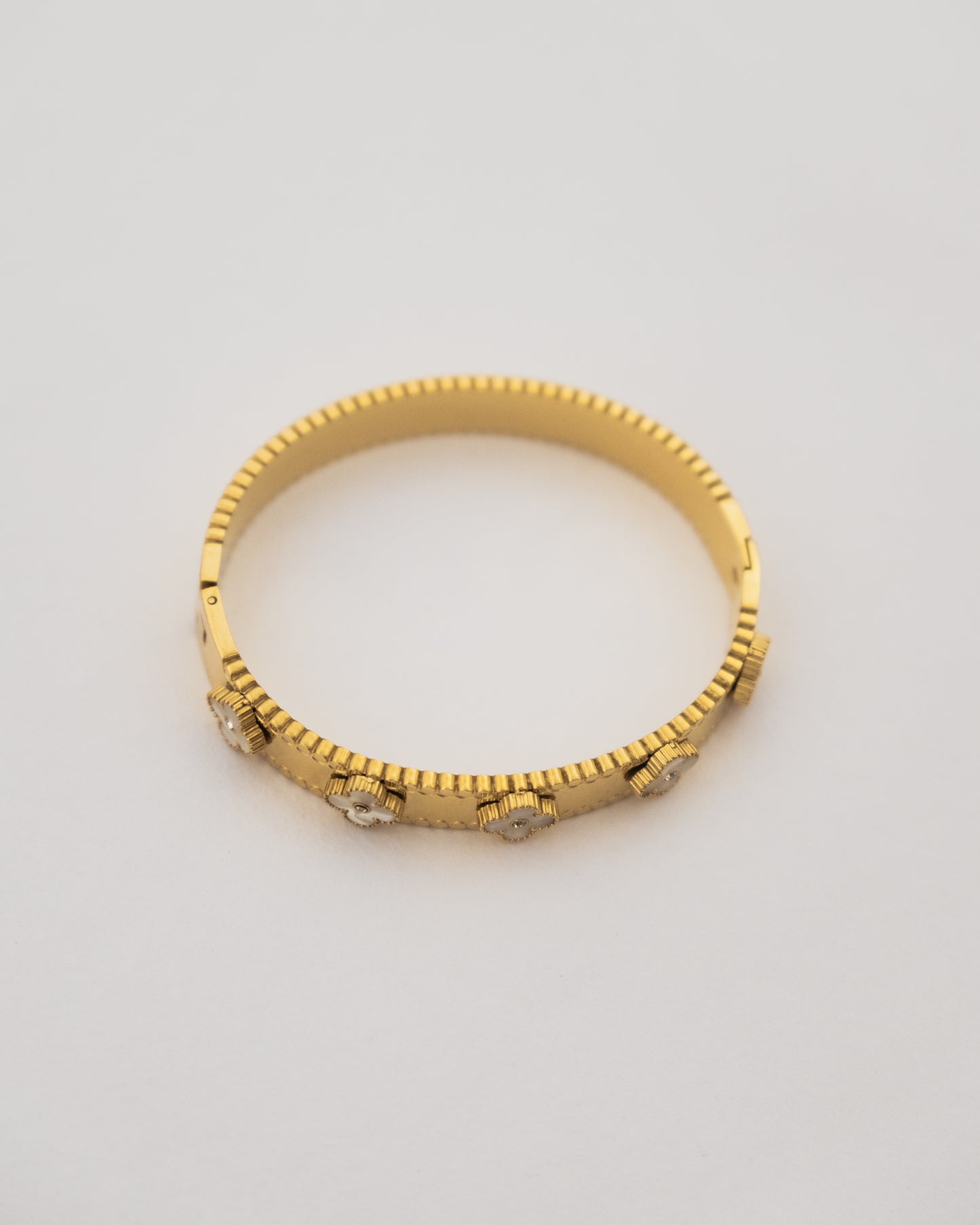 White Eternal Clover Cuff