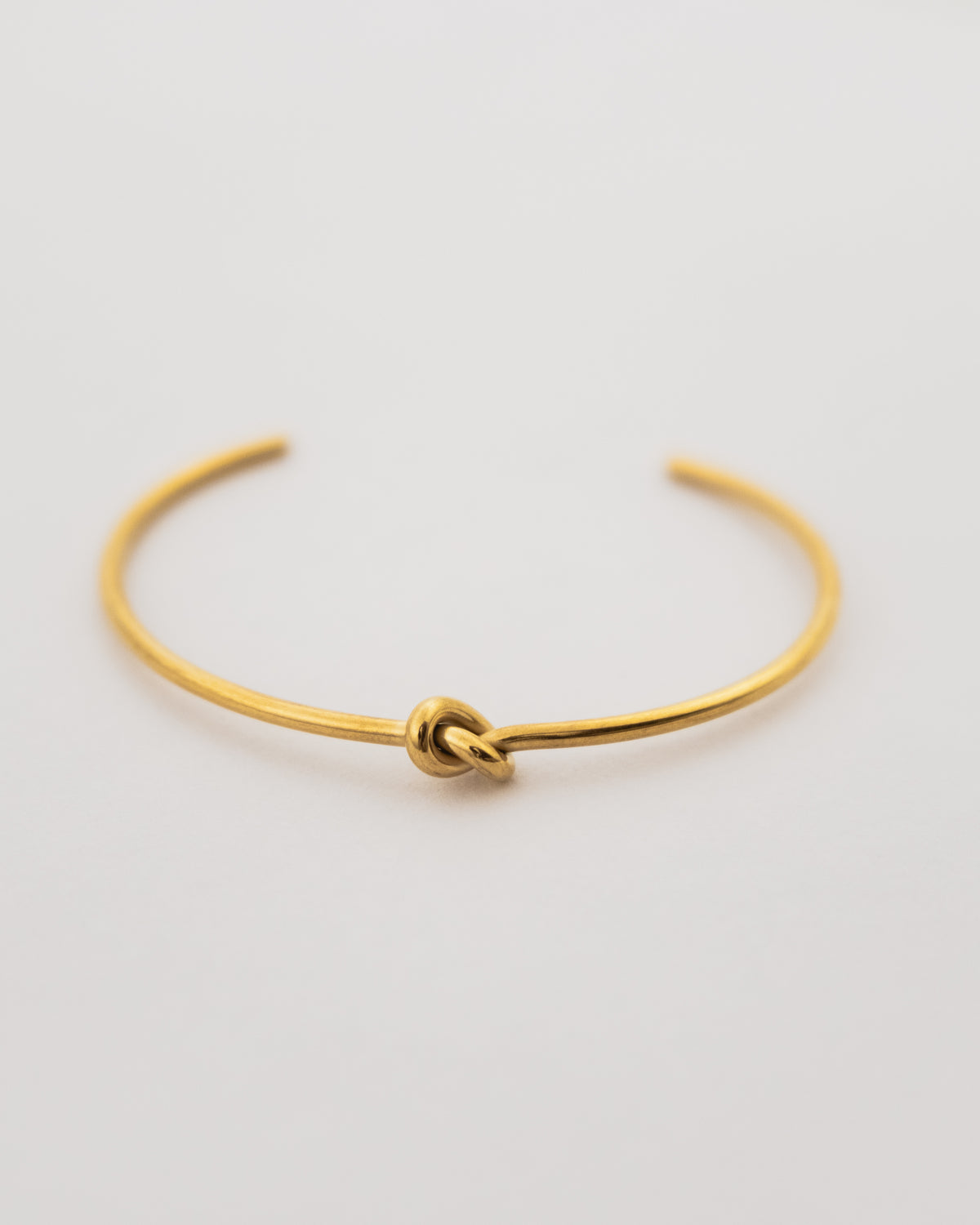 Minimal Knot Cuff
