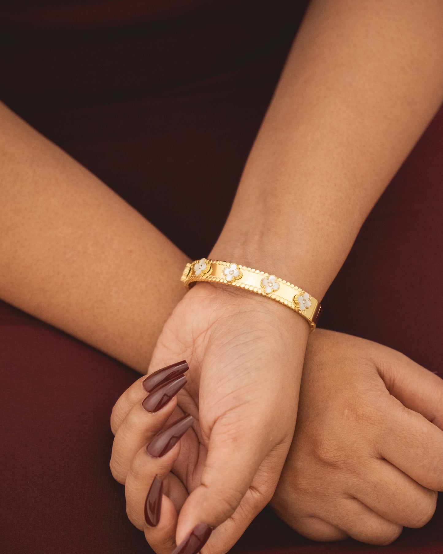 White Eternal Clover Cuff