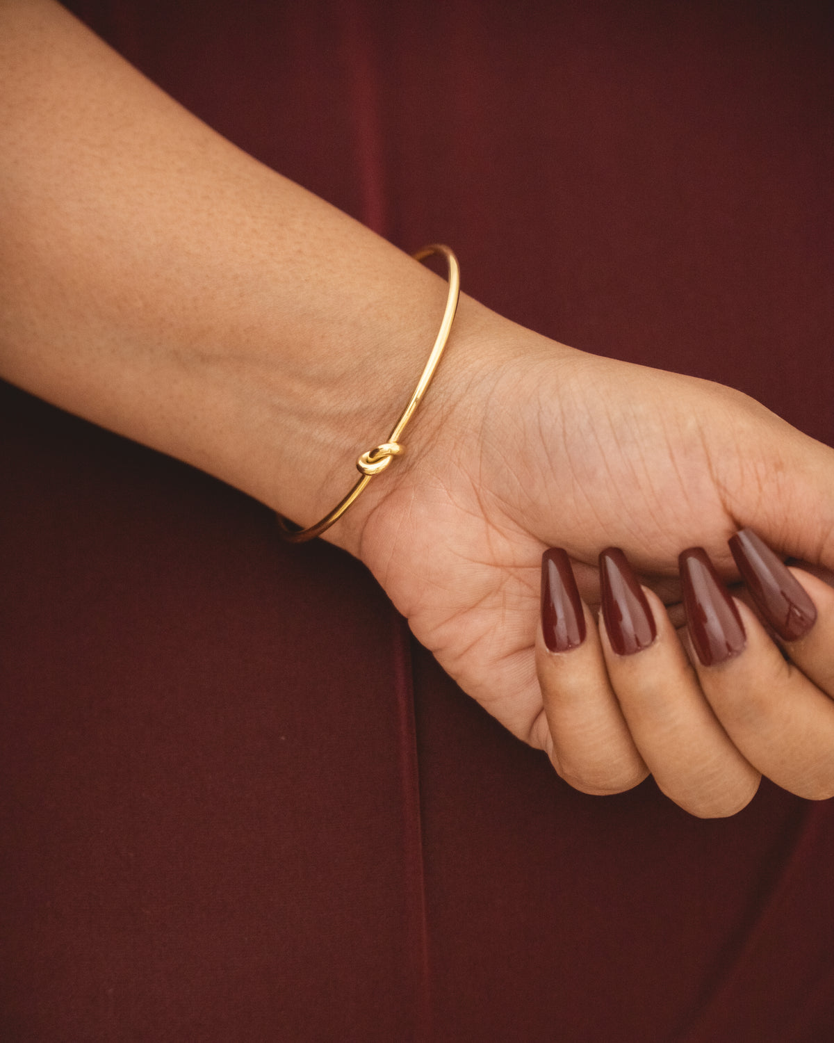 Minimal Knot Cuff