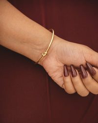Minimal Knot Cuff