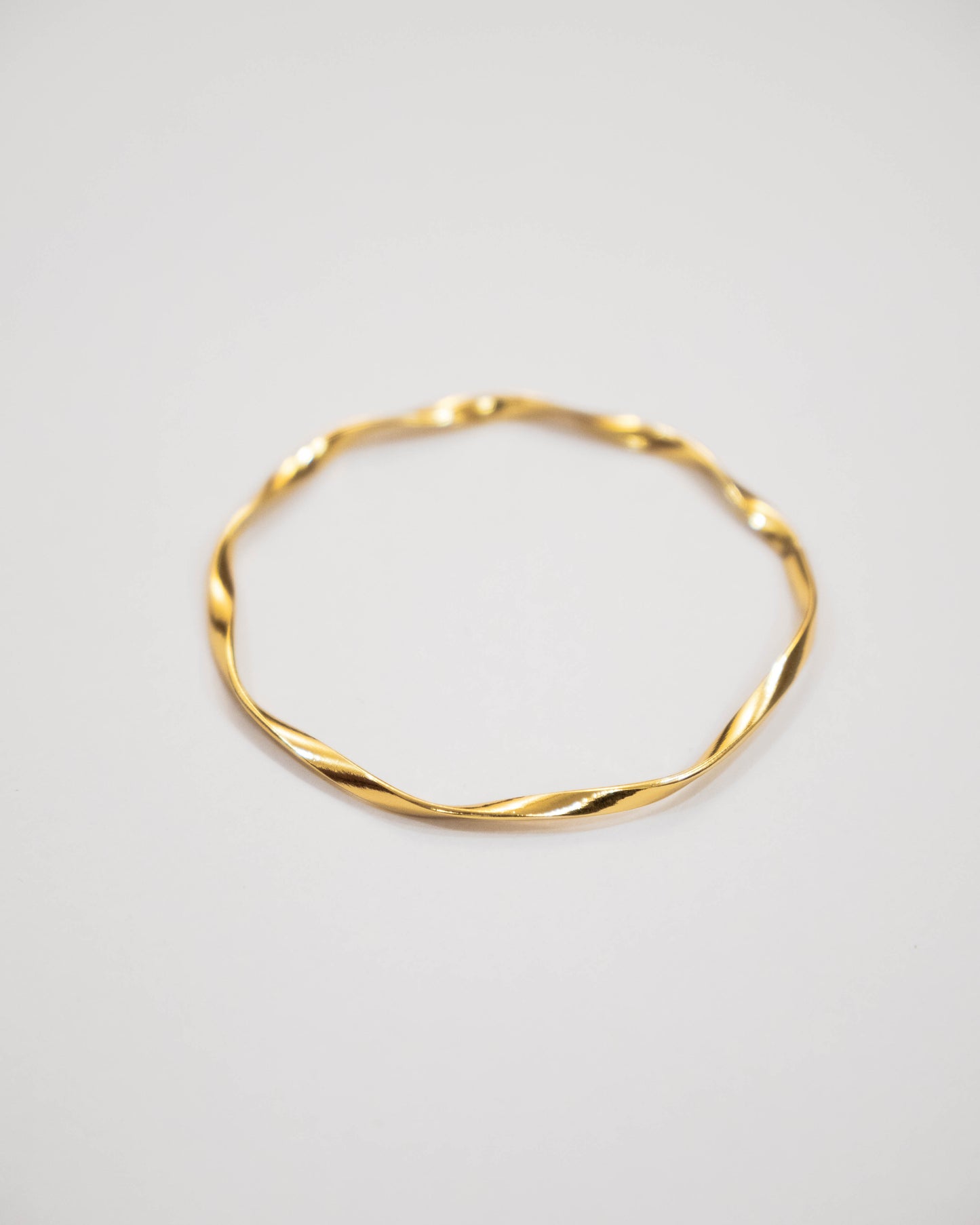 Twisted Loop